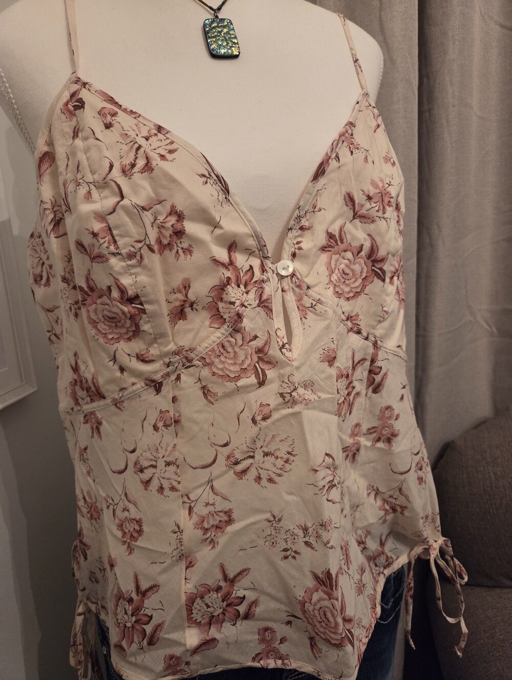 NWT A&F Archive Keyhole Cami In Cream & Red Floral Print - XL